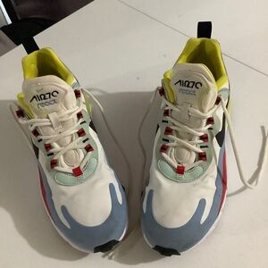 Nike Air 270 react